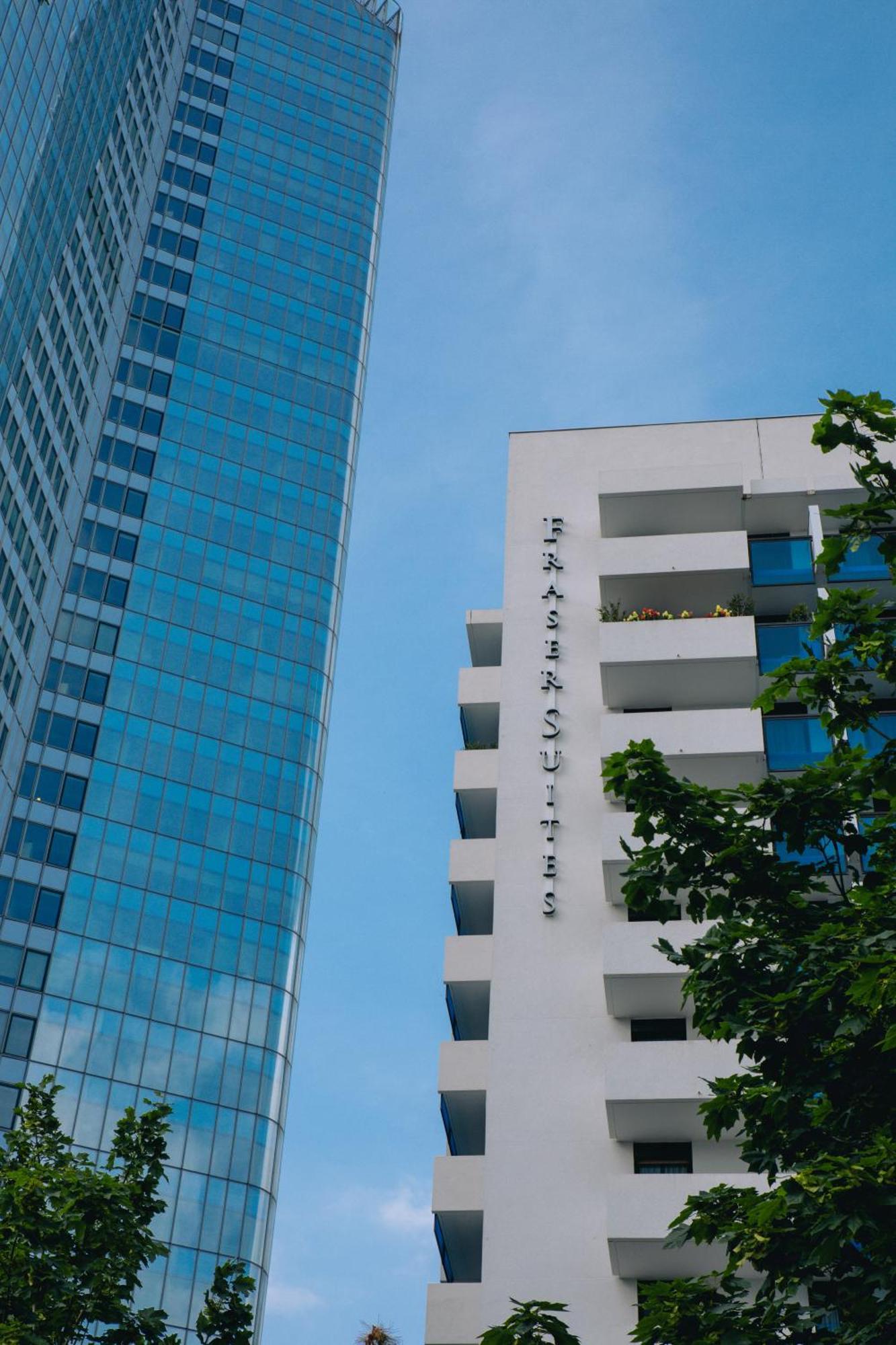Fraser Suites Paris La Defense Courbevoie Luaran gambar Residential buildings in the city centre